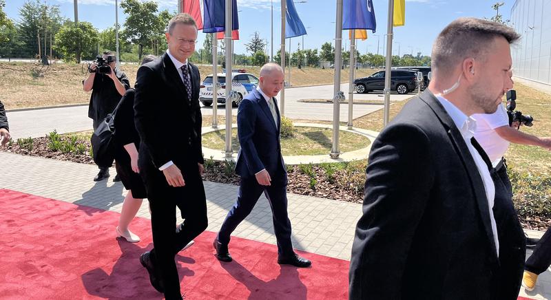 Most adják át a J-Star kaposvári gyárát