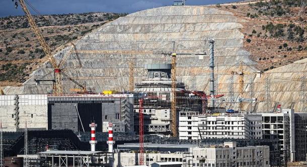 Törökországban sztrájkok kezdődtek az oroszok által épített atomerőműnél