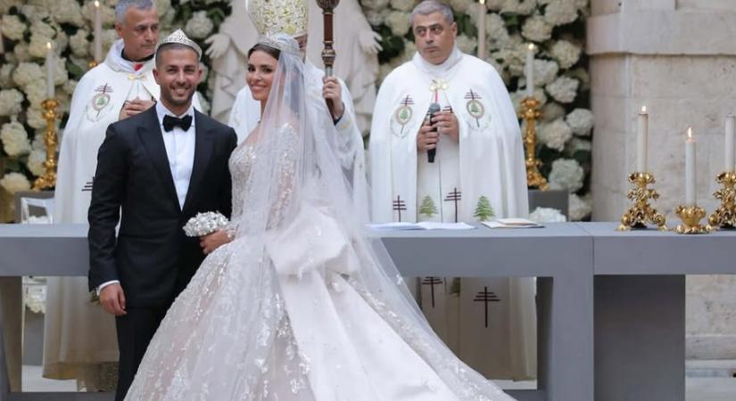 Tündérmesébe illett Elie Saab fiának esküvője – az örömapa három lenyűgöző ruhát is tervezett a menyasszonynak