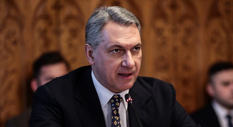 Lázár János: Minél hamarabb börtönbe kell vonulnia a Matolcsy-klánnak