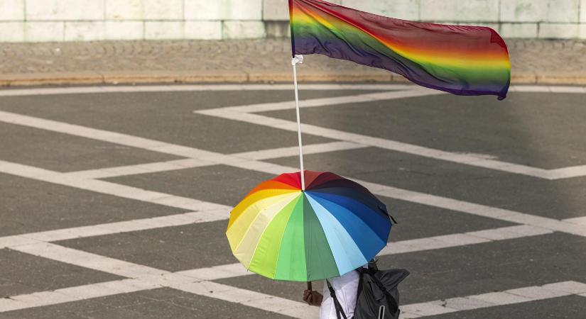 Döntött a bíróság, sérelemdíjat kap két Pride-szervező, amiért pedofilnak állította be őket egy portál
