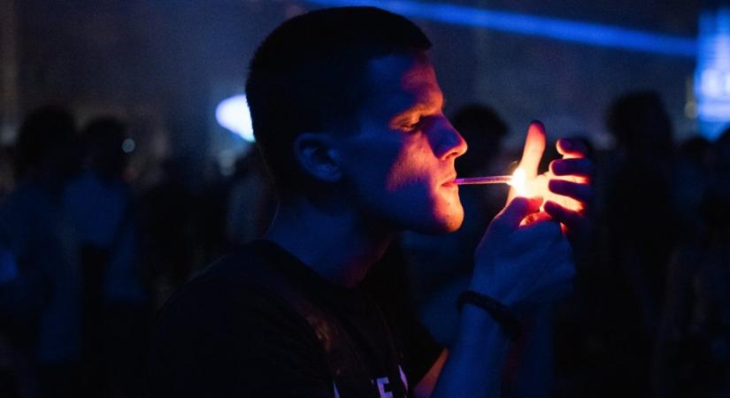 Minimum ezer forinttal drágulhat a cigi