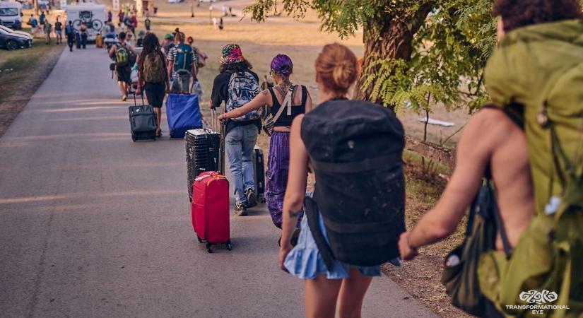 Robbanás és tűz az Ozora Fesztiválon – káosz a nyitónapon FOTÓKKAL