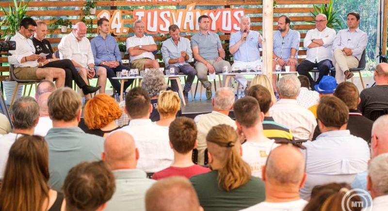 A nemzetpolitika sikerességét, a további együttműködés szükségességét hangsúlyozták a külhoni magyar vezetők
