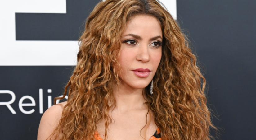 Shakira olyan piszkosul dögös ruhába bújt, hogy mindenki elképedt