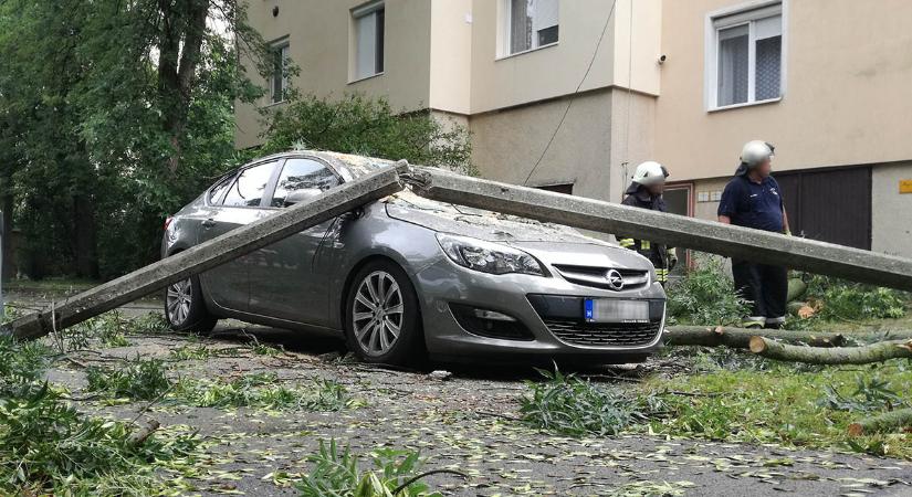 Jön a vihar: jég, felhőszakadás, villámárvíz – erre figyelmeztet a katasztrófavédelem