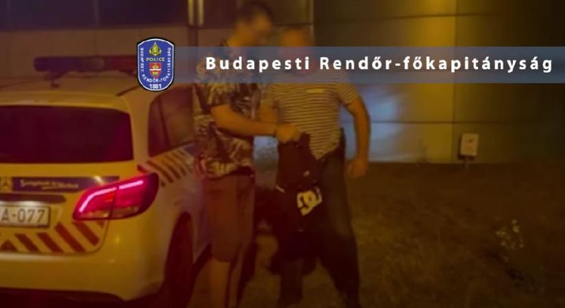 Robbantással fenyegetőzött a Kneecap kitiltása miatt