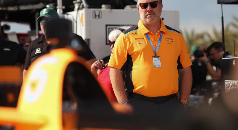 A McLaren valami irgalmatlan nagy durranásra készül