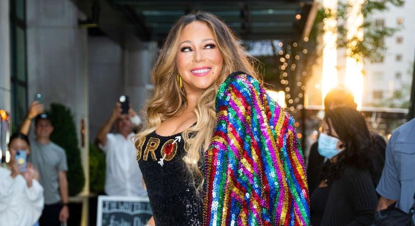 Mariah Carey keményen rámarkolt Rihanna mellére a koncerten - Videó