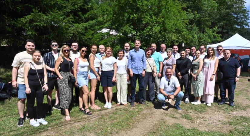 Pásztor: A vajdasági magyar közösség tagjai egy emberként fognak a Fidesz-KDNP mögött felsorakozni