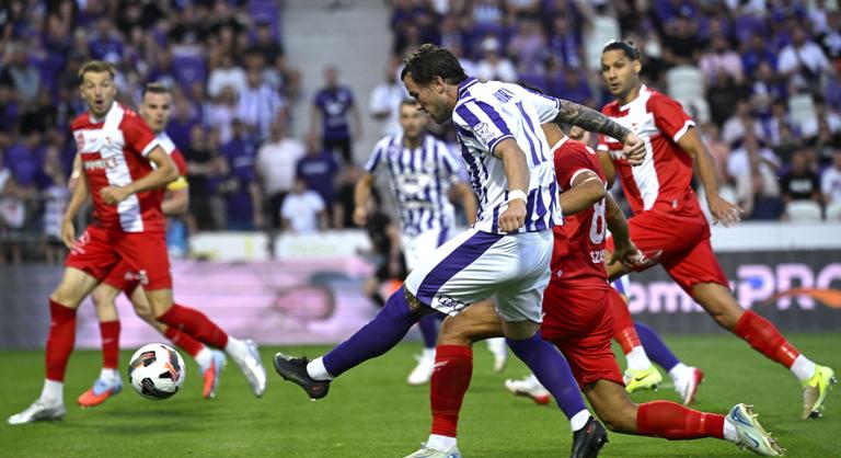Több mint tízezer néző és másfél évtizede nem látott Újpest-siker az NB I-es rajton