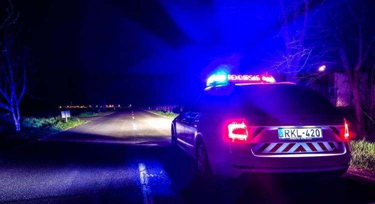 Borzalom Szabolcsban: iskolából hazatérő gyerekek találták meg az összevert nőt