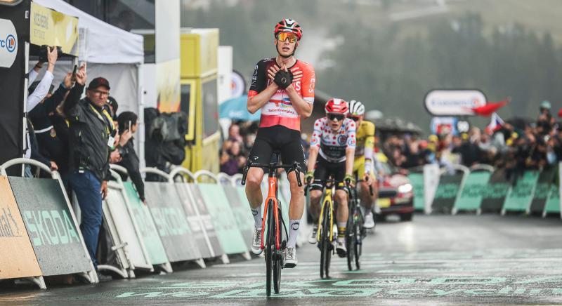 Tour de France 2025: Thymen Arensman másodszor ünnepelhetett, Tadej Pogacar őrzi vezetését