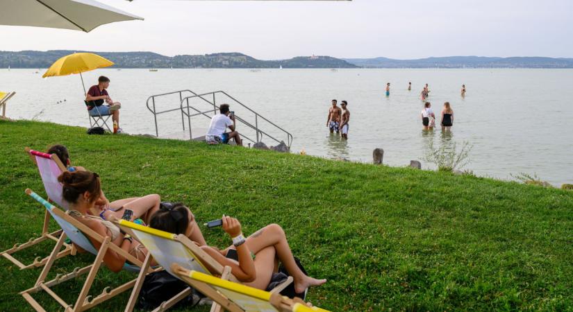 Tényleg üres idén nyáron a Balaton, vagy csak megy a pánikkeltés? Megnéztük, mi az igazság