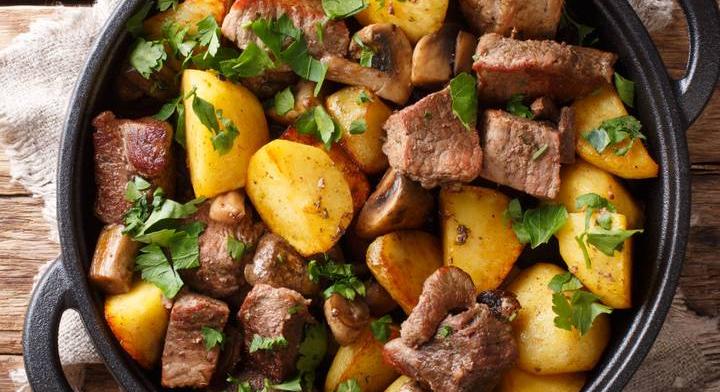 Brassói aprópecsenye gombával keverve: örök kedvenc modern köntösben
