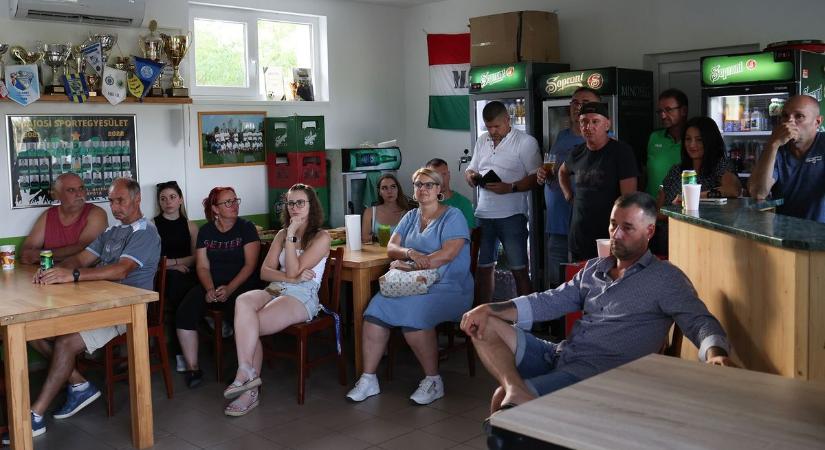 Évadnyitó szurkoló ankétot tartott a Majosi SE (fotókkal)