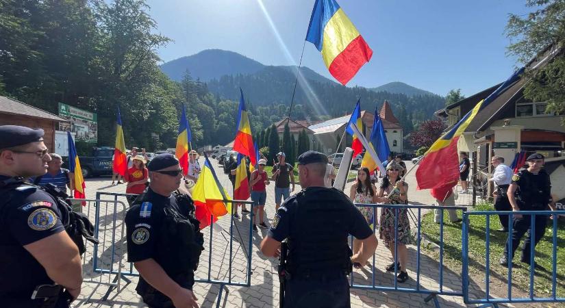 Megérkeztek Tusnádfürdőre Mihai Tîrnoveanuék