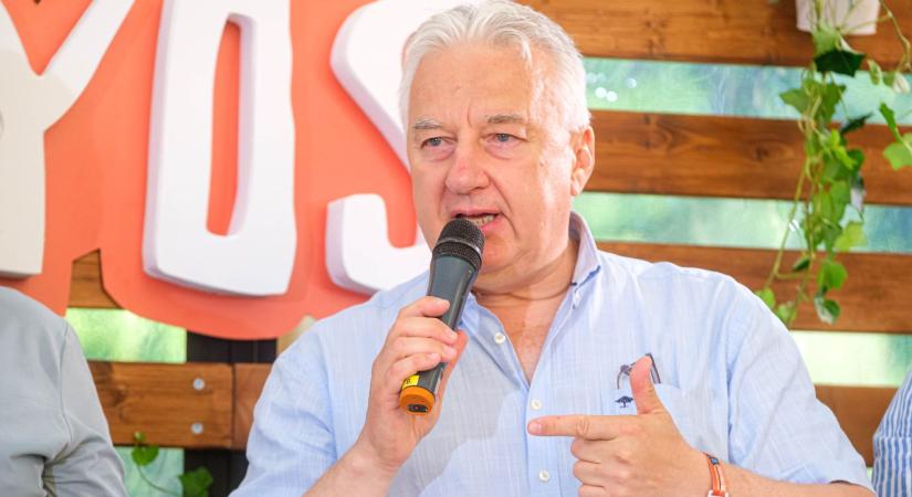 Magyar Péter reagált arra, hogy Semjén Zsolt lekurvázta az önkéntesüket