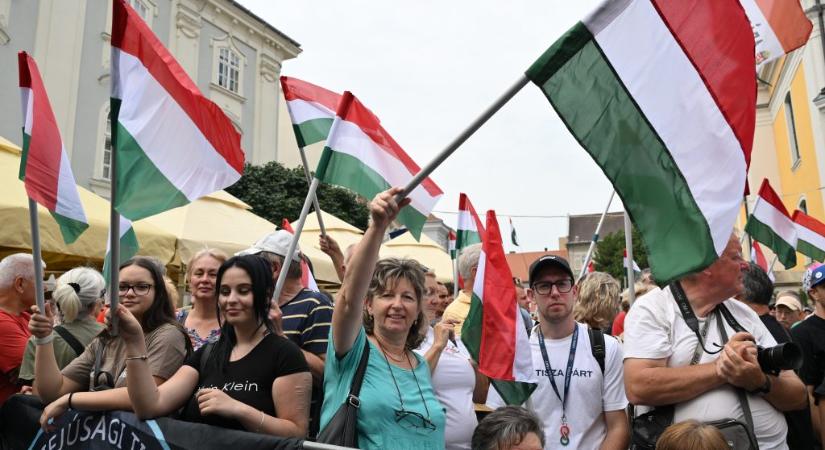 Magyar Péter: A magyarok a szövetségekhez és a Nyugathoz akarnak tartozni