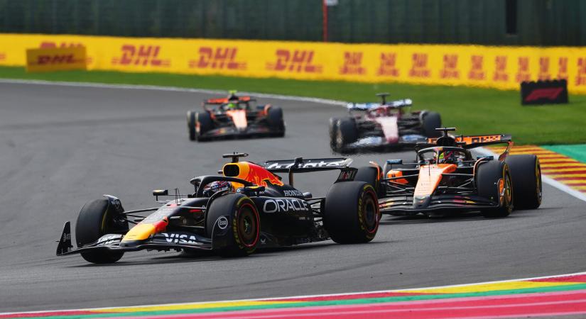 Szűkos hajrá – Verstappen nyerte a sprintfutamot Spában