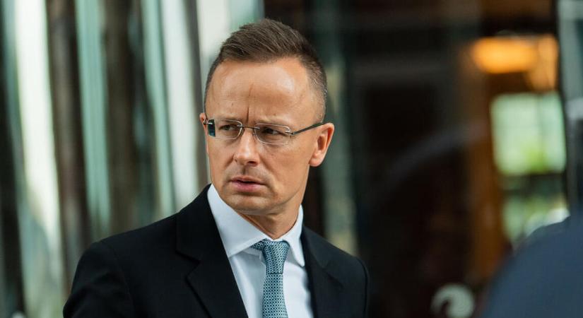 Szijjártó Péter kicsinyes bosszút emleget ICC-ügyben