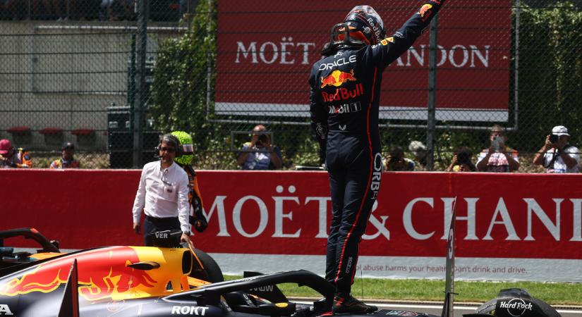 Verstappen nyerte a sprintfutamot Belgiumban, mégis Piastri örülhet