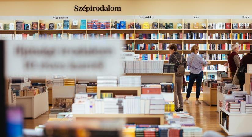 Vérfagyasztó pszichothrillerek és izgalmas balatoni történetek vezetik a nyári sikerlistát