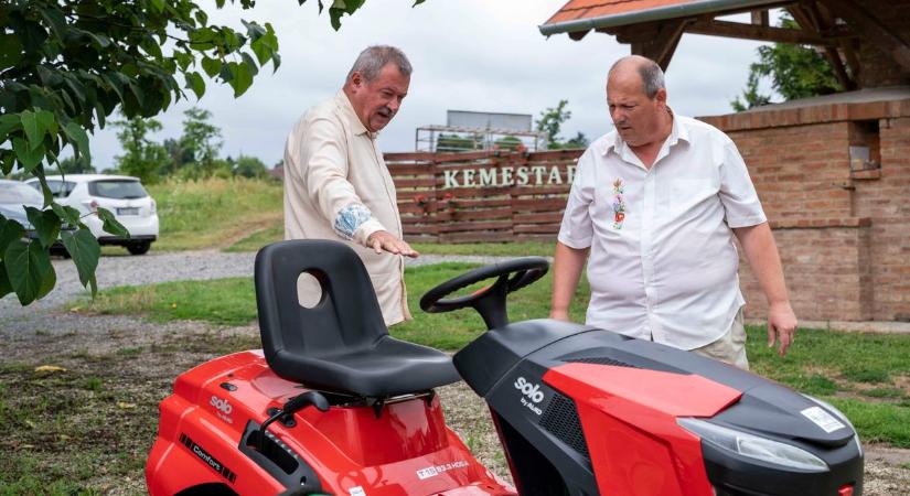 Kemestaródfa ünnepelt: új könyvtárat és gépeket adtak át szombaton délután