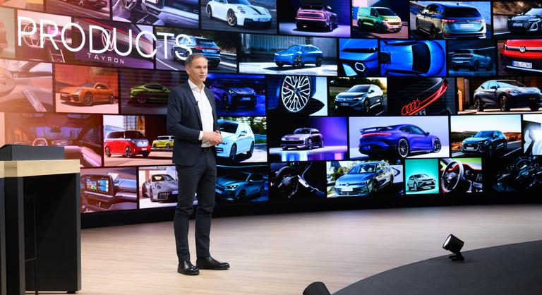 Belső levélben ismerte el a Porsche vezérigazgatója, hogy válságban vannak
