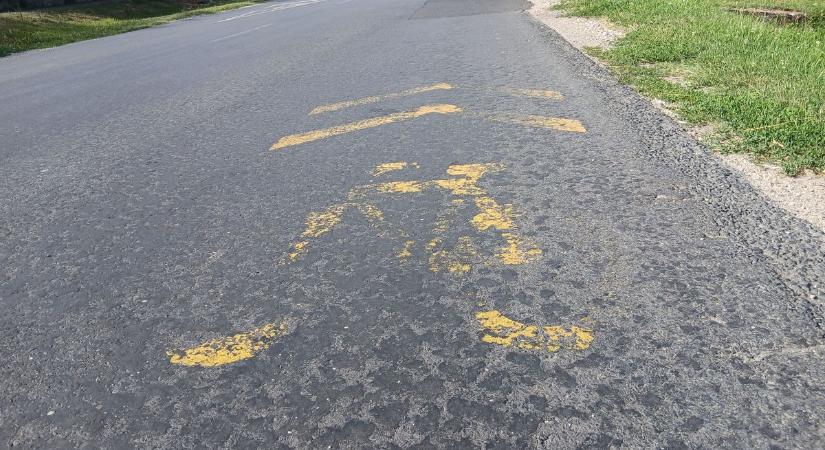 Mit mutatnak a kerékpáros útburkolati jelek? - a többség nem tudja, s emiatt nagyon sok a baleset