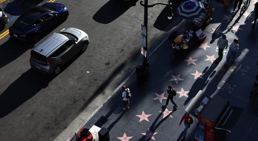 Milliók taposnak a világ legnagyobb elismerésén, de ki kaphat csillagot a Hollywoodi hírességek sétányán?