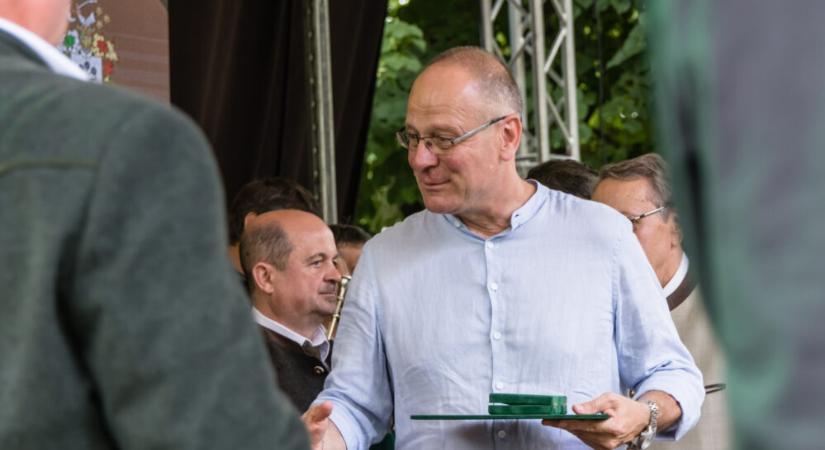 Navracsics Tibor is részt vett a huszadik alkalommal megrendezett sümegi Jakab Napok rendezvényén