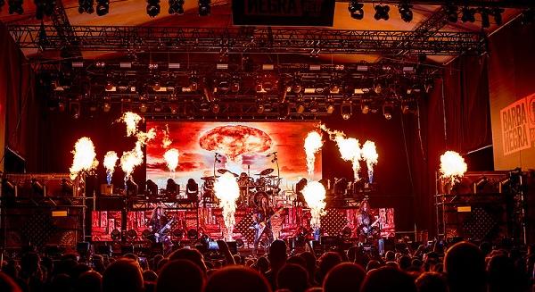 Gyilkos riffek a nyári hőségben: Machine Head, Fear Factory koncertbeszámoló - Barba Negra, 2025.07.24.