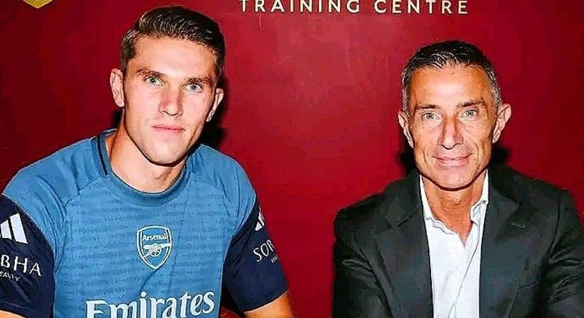 Az Arsenalhoz igazolt a magyar származású sztárcsatár
