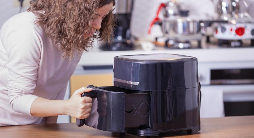 9 étel, amit soha ne tegyél air fryerbe – még véletlenül se!
