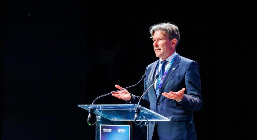TDDSz: Jakab Roland távozzon a HUN-REN vezérigazgatói székéből!