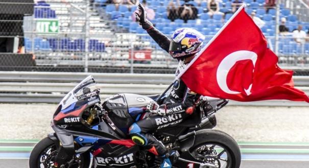 Az ezredik Superbike-futam is Razgatlioglué!