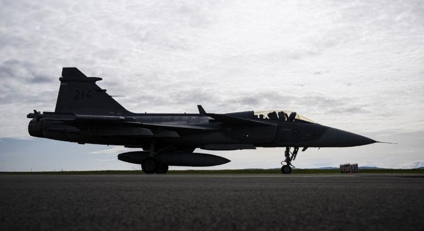 Átestek a tűzkeresztségen az első Gripenek (VIDEÓ)