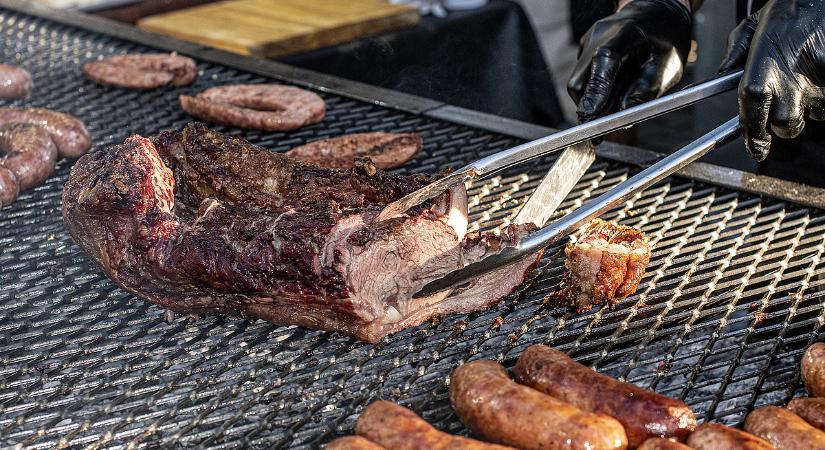Erre a húsra szavaznak a magyarok, ha grillezésről van szó