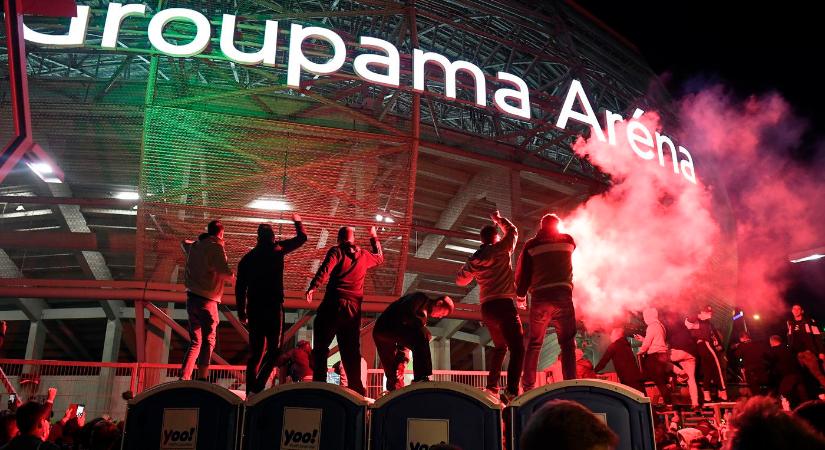 A Fradi rajongói furcsa dolgot vettek észre élő adásban, ilyenre még nem volt példa az NBI-ben