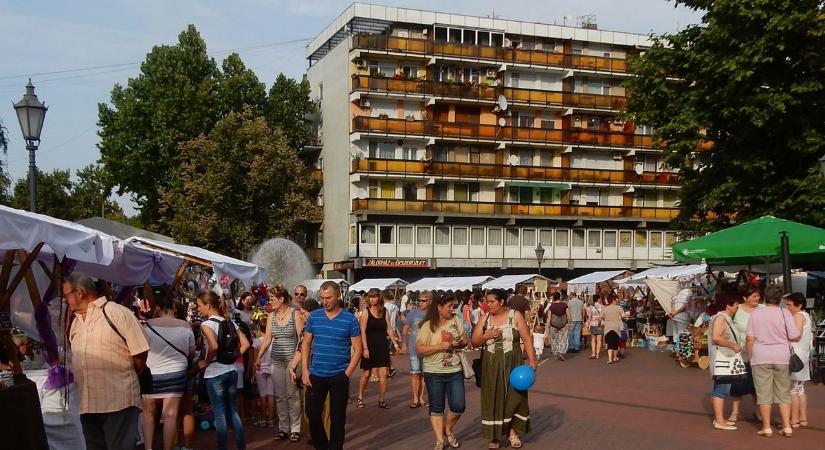 Újabb fesztiválról száműzik a készpénzes fizetést, a makói lakosok két pártra szakadtak miatta