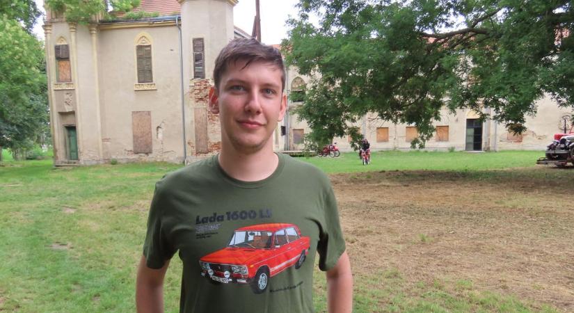 Batthyány Lajosra emlékeztek, veterán autócsodák a kastélyparkban - videó, fotók