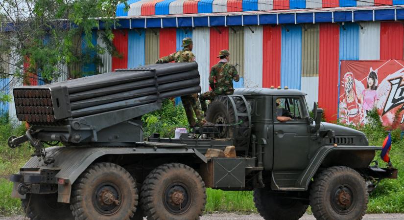 Thaiföld és Kambodzsa hétfőn tárgyalnak a tűzszünetről