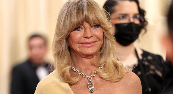 Goldie Hawn és 12 éves unokája akárcsak két tojás, a vörös szőnyegen pózoltak együtt