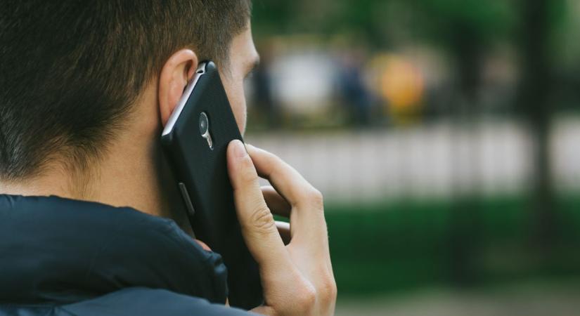 Azonnal a telefonjához nyúlt a képviselő, amint meghallotta, mi történt a városrészben