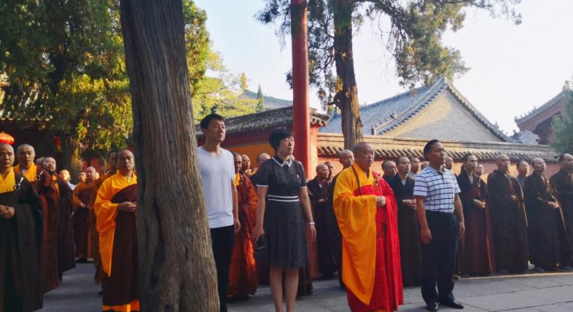 Újraíródott a történelem: tíz év után megint sikkasztás és törvénytelen szexuális kapcsolatok miatt nyomoznak egy shaolin főpap ellen