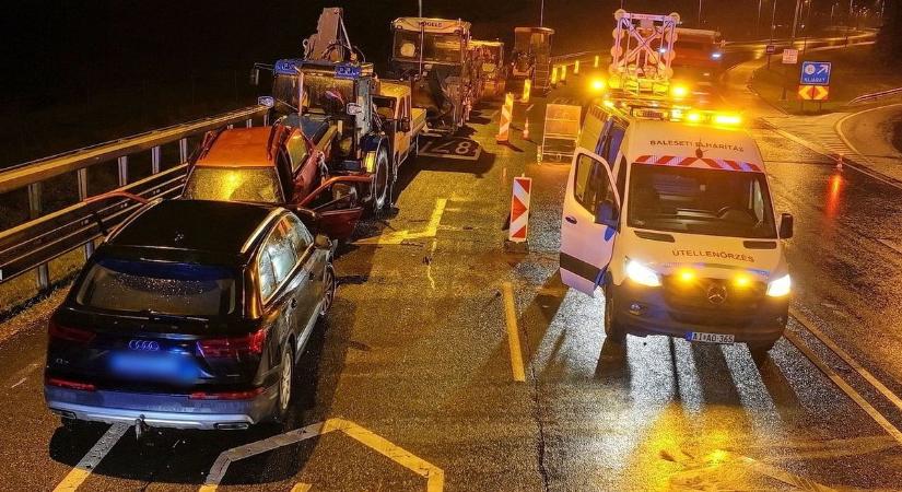 Elhunyt a kórházban az M86-oson történt balesetben súlyos sérüléseket szenvedett férfi