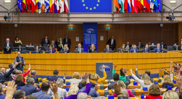 Vámháború: itt a bejelentés, az EU megállapodott az Egyesült Államokkal