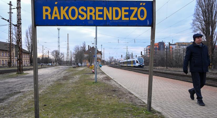 Befejeződött a felújítás Rákosrendezőn, hétvégente bulijáratokat is indít a MÁV