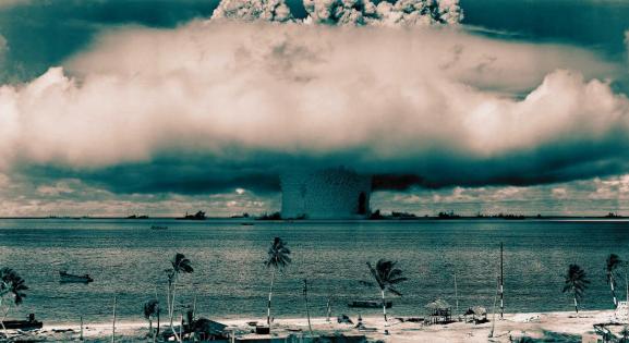 Itt lehet túlélni az atomkatasztrófát, ha odaérsz – 2 könyv világvégéhez